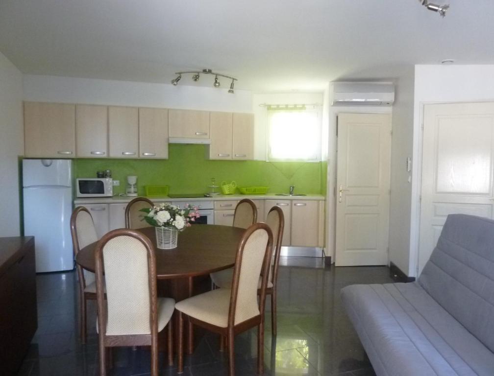 Appart'Hotel Les Rochers Auriol Room photo