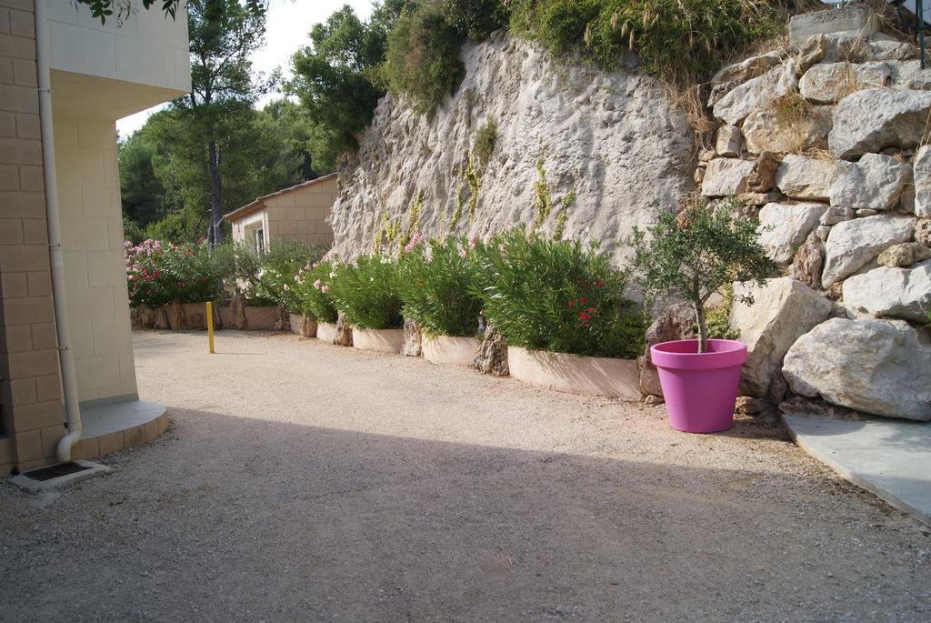 Appart'Hotel Les Rochers Auriol Exterior photo