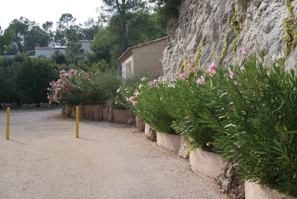 Appart'Hotel Les Rochers Auriol Exterior photo