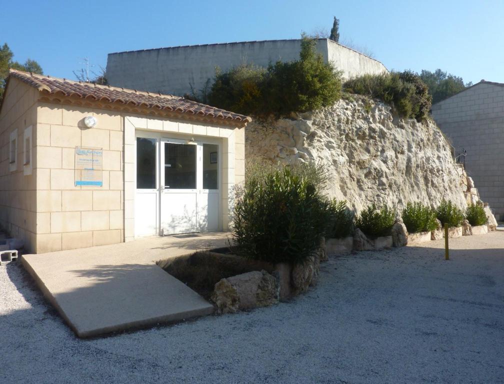 Appart'Hotel Les Rochers Auriol Exterior photo